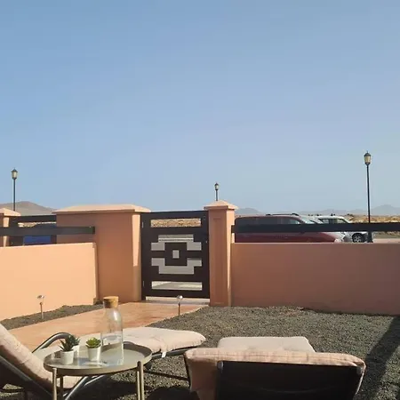 アパート Vivienda En Lajares 