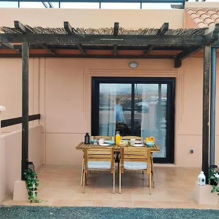 アパート Vivienda En Lajares 