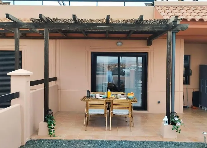アパート Vivienda En Lajares 